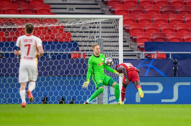 星空体育入口-【欧冠】萨拉赫马内4分钟2球 利物浦2比0双杀莱比锡